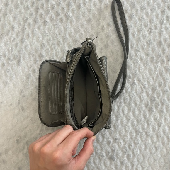 Strada Shoulder Bag - Picture 8 of 11